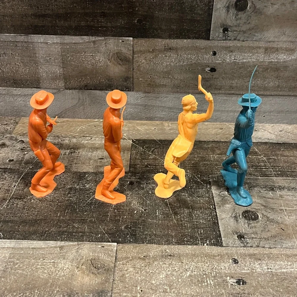Vintage Louis Marx Figures Cowboys Native American Cavalry Soldier Set of 4